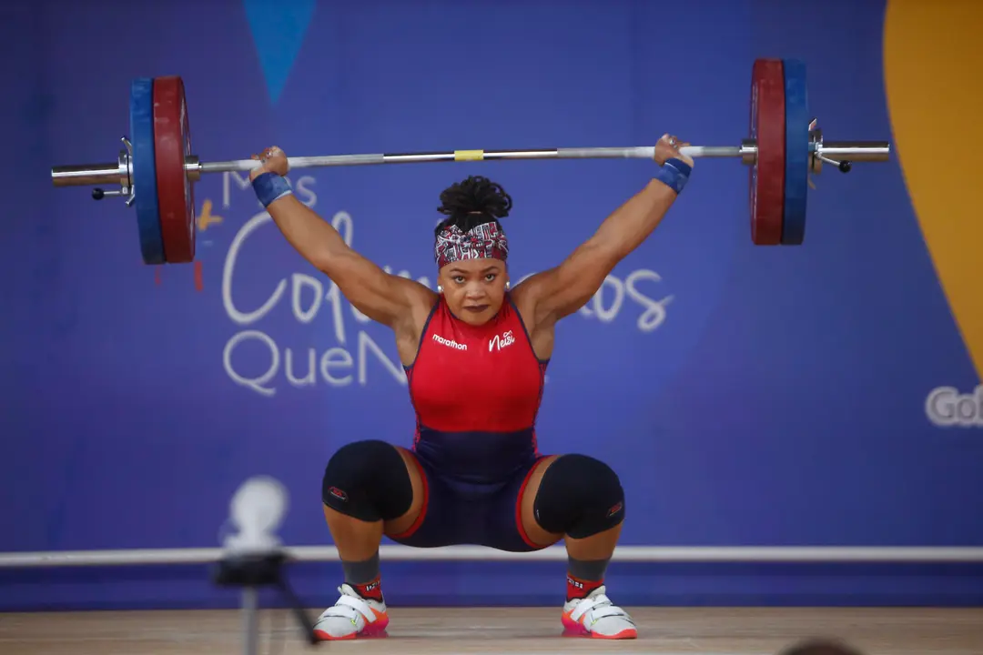 Fotograf&iacute;a de archivo de Neisi Dajomes, campeona ol&iacute;mpica de halterofilia en Tokio 2020, y una de las deportistas de Ecuador con mayores posibilidades de ganar medalla en Par&iacute;s 2024. EFE/Luis Eduardo Noriega A.