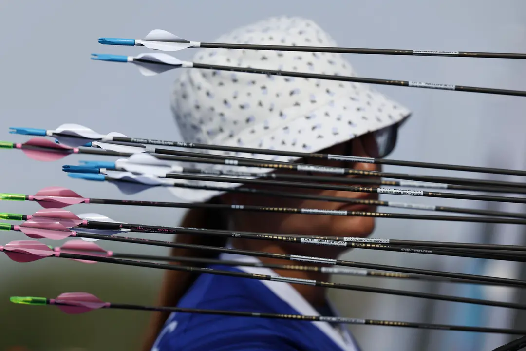 Detalle de las flechas durante la fase clasificatoria de tiro con arco de los Juegos Ol&iacute;mpicos de Par&iacute;s 2024, este jueves, en la capital francesa. EFE/ Sashenka Guti&eacute;rrez