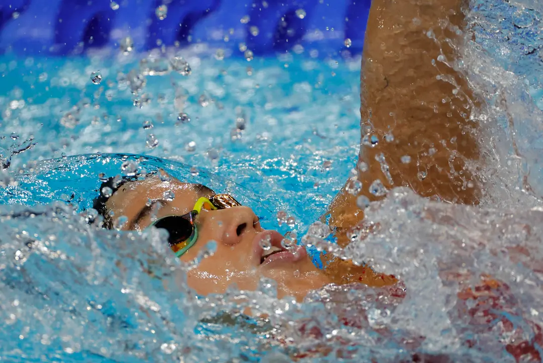 La nadadora espa&ntilde;ola &Aacute;frica Zamorano compite en la semifinal de 200m Espalda Femenino en los Juegos Ol&iacute;mpicos Par&iacute;s 2024, en el Paris La Defense Arena de Nanterre, Francia. EFE/ Lavandeira Jr