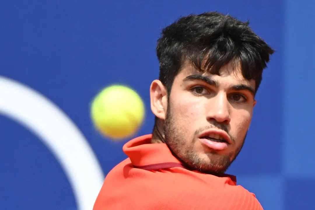 Carlos Alcaraz, finalista del torneo ol&iacute;mpico de tenis, tras derrotar al canadiense Felix Auger-Aliassime, en semifinales. EFE/EPA/CAROLINE BLUMBERG