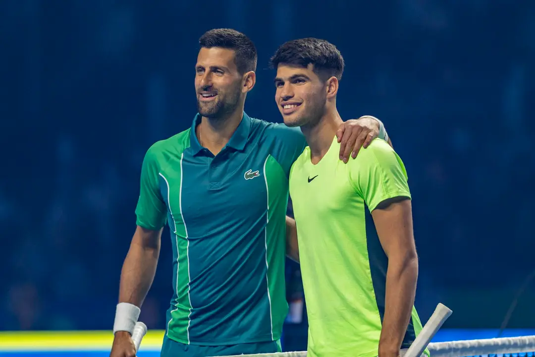 Un nuevo cara a cara entre los dos mejores jugadores del momento, los dos favoritos ol&iacute;mpicos, Novak Djokovic y Carlos Alcaraz. EFE/EPA/STR