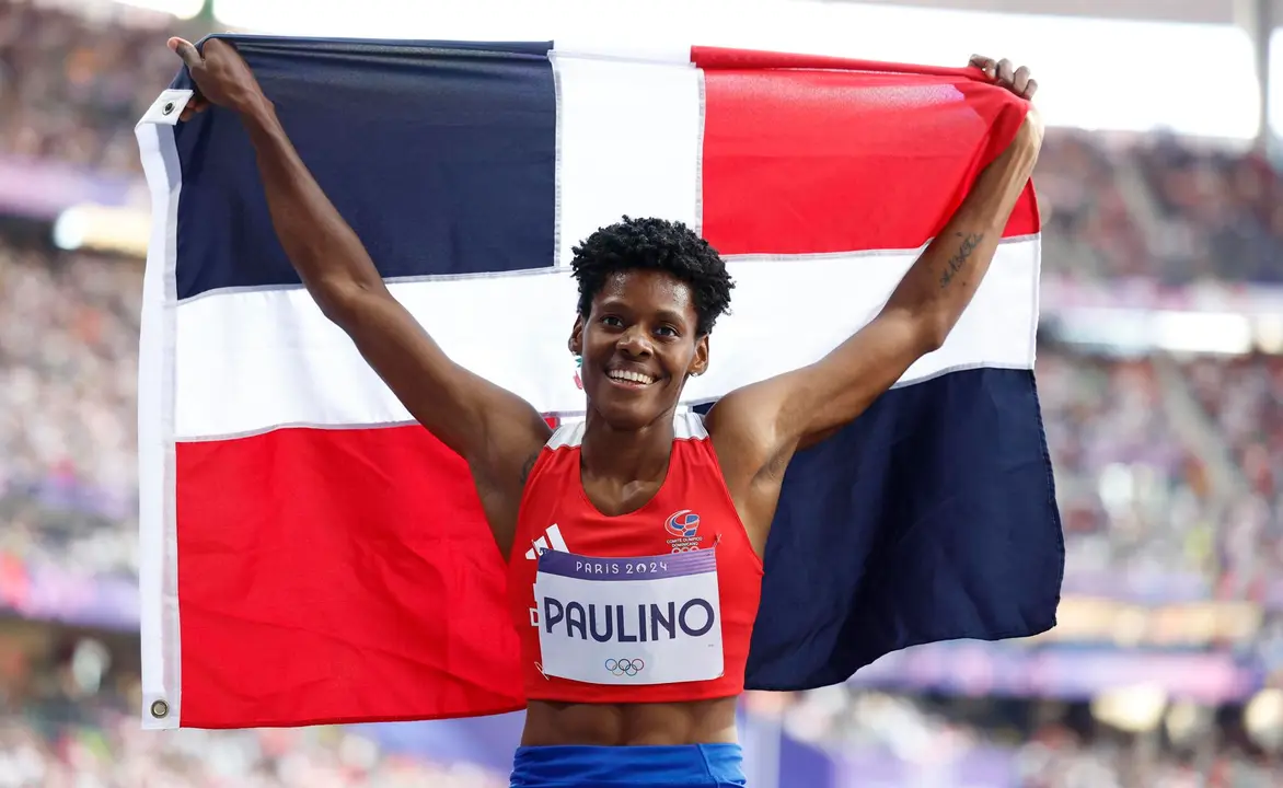 La dominicana Marileidy Paulino, campeona ol&iacute;mpica de 400m. EFE/EPA/FRANCK ROBICHON