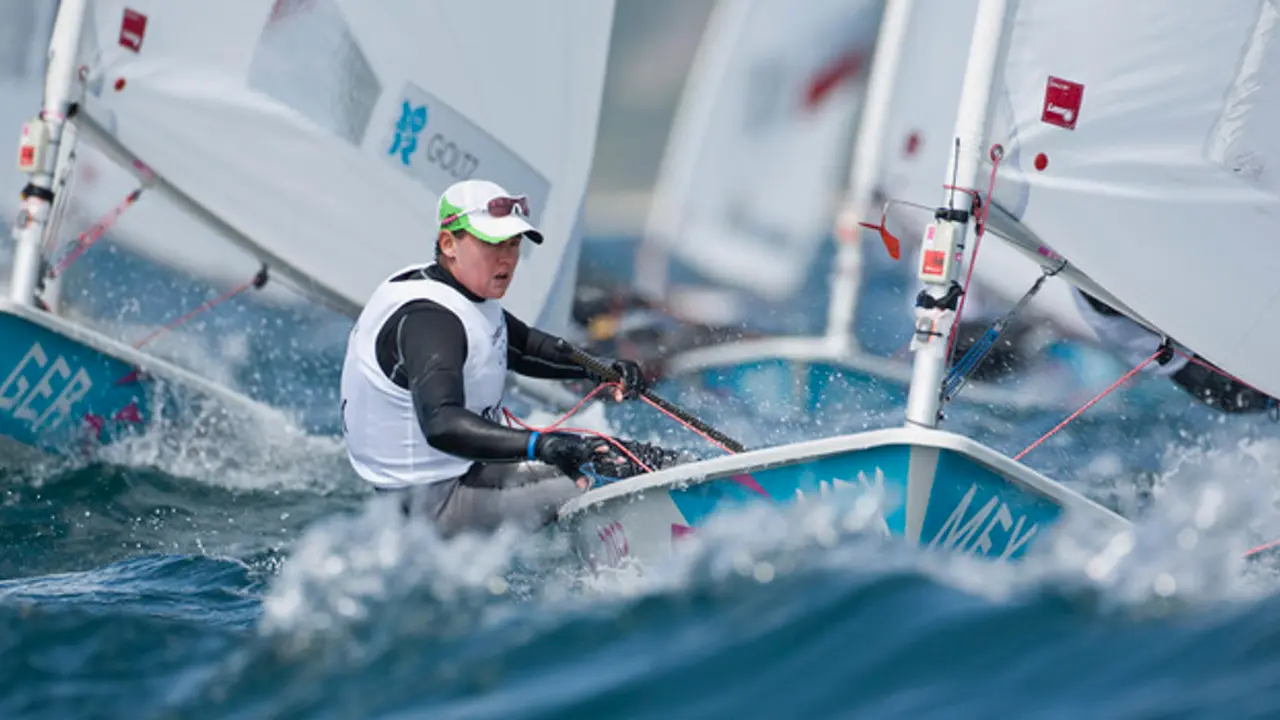 Tras disputar cuatro Juegos como velerista, la mexicana Tania El&iacute;as Calles (c), volver&aacute; a ser ol&iacute;mpica en los Juegos de Par&iacute;s 2024, ahora como entrenadora de Elena Oetling ya clasificada en la clase ILCA 6. Con su larga experiencia en el mundo de la vela, El&iacute;as lamenta la "falta de cultura n&aacute;utica de siglos" en un pa&iacute;s como el suyo, decimoquinto del mundo por longitud de costa. Pero cree que "a largo plazo" las posibilidades son grandes. Tanis El&iacute;as y Elena Oetling disputan en Hy&egrave;res la Semana Ol&iacute;mpica de Francia, en las proximidades de Marsella, donde se disputar&aacute;n las pruebas ol&iacute;mpicas, para ajustar su preparaci&oacute;n. Ambas compartieron con EFE sus impresiones.EFE/ onEdition ***SOLO USO EDITORIAL/SOLO DISPONIBLE PARA ILUSTRAR LA NOTICIA QUE ACOMPA&Ntilde;A (CR&Eacute;DITO OBLIGATORIO)***