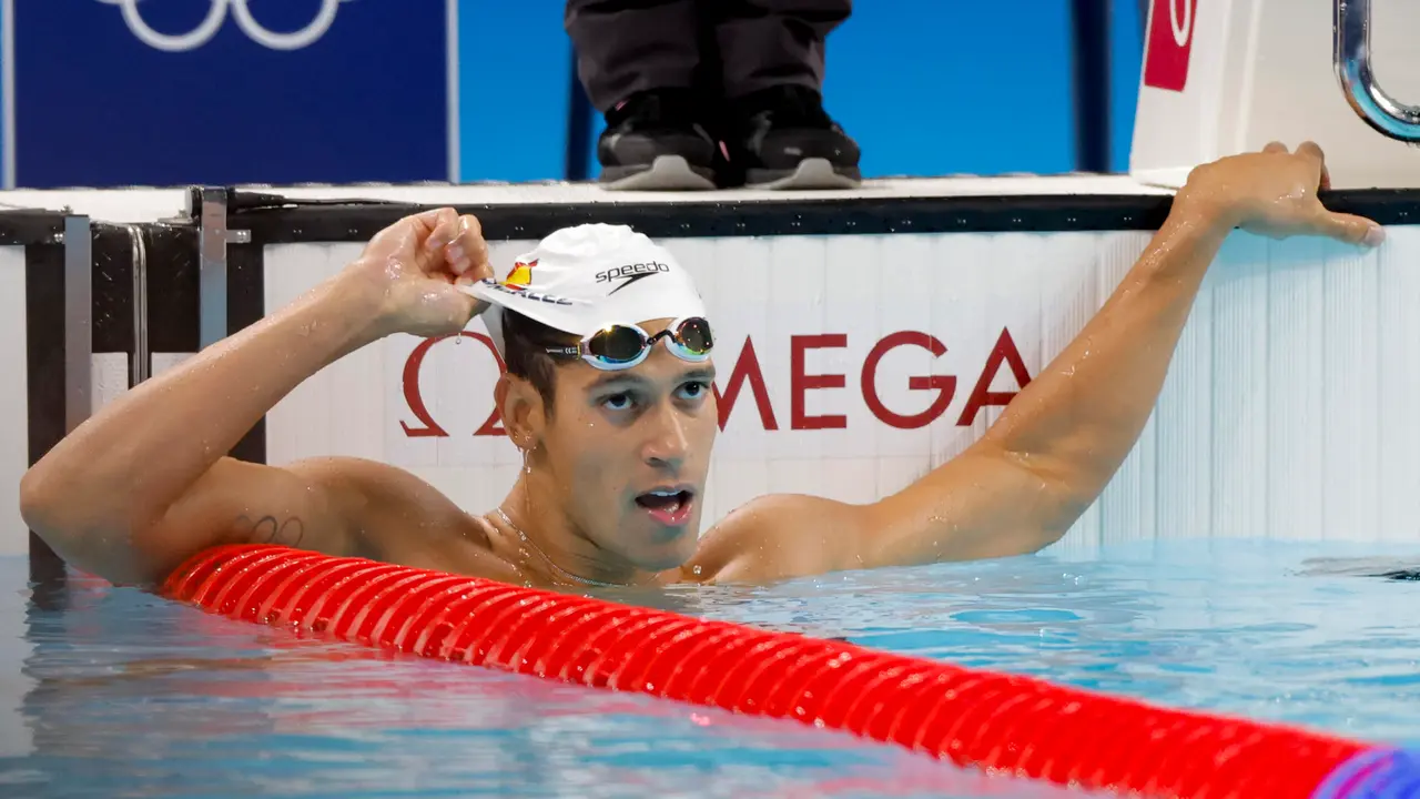 El espa&ntilde;ol Hugo Gonz&aacute;lez compite en la final de 100m Espalda Masculino en los Juegos Ol&iacute;mpicos Par&iacute;s 2024, este lunes, en Nanterre, Francia. EFE/Lavandeira Jr