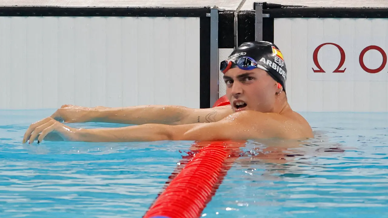 El nadador espa&ntilde;ol Arbidel Gonz&aacute;lez tras competir en su serie de los 200m mariposa masculinos de los Juegos Ol&iacute;mpicos de Par&iacute;s 2024 este martes en Nanterre. EFE/ Lavandeira Jr.