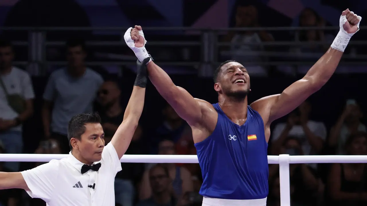 El espa&ntilde;ol Emmanuel Reyes celebra su victoria sobre el belga Victor Schelstraete. EFE/EPA/YAHYA ARHAB