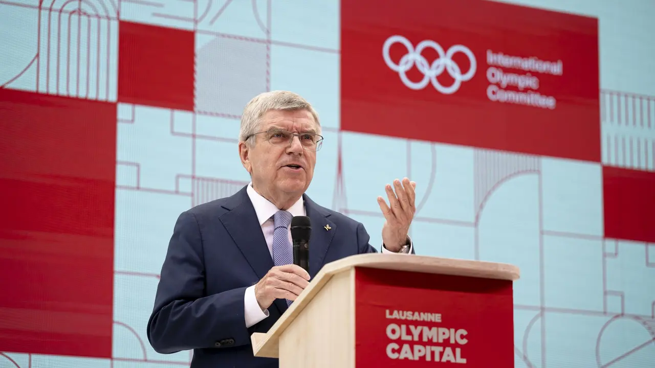 El presidente del Comit&eacute; Ol&iacute;mpico Internacional, Thomas Bach, el pasado martes, durante la recepci&oacute;n de Lausana Capital Ol&iacute;mpica, en la embajada suiza. EFE/EPA/ANTHONY ANEXO EDITORIAL USO &Uacute;NICO