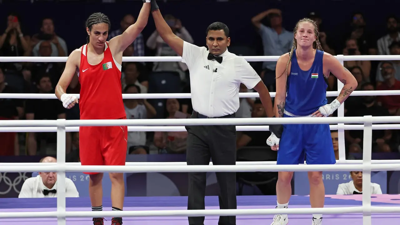 La boxeadora argelina Imane Khelif se impuso ante h&uacute;ngara Lucca Anna Hamori. EFE/EPA/ALI HAIDER