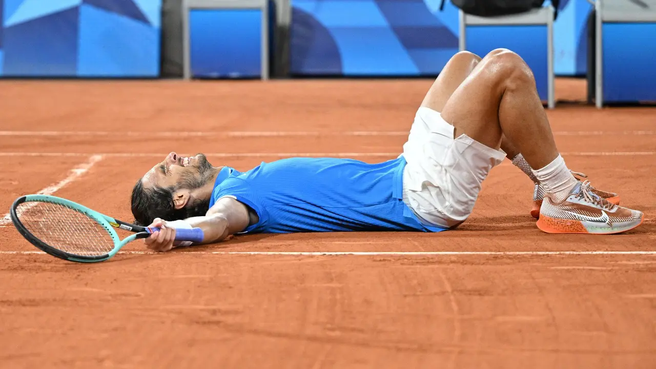 El italiano Lorenzo Musetti en Roland Garros en Paris. EFE/EPA/CAROLINE BLUMBERG