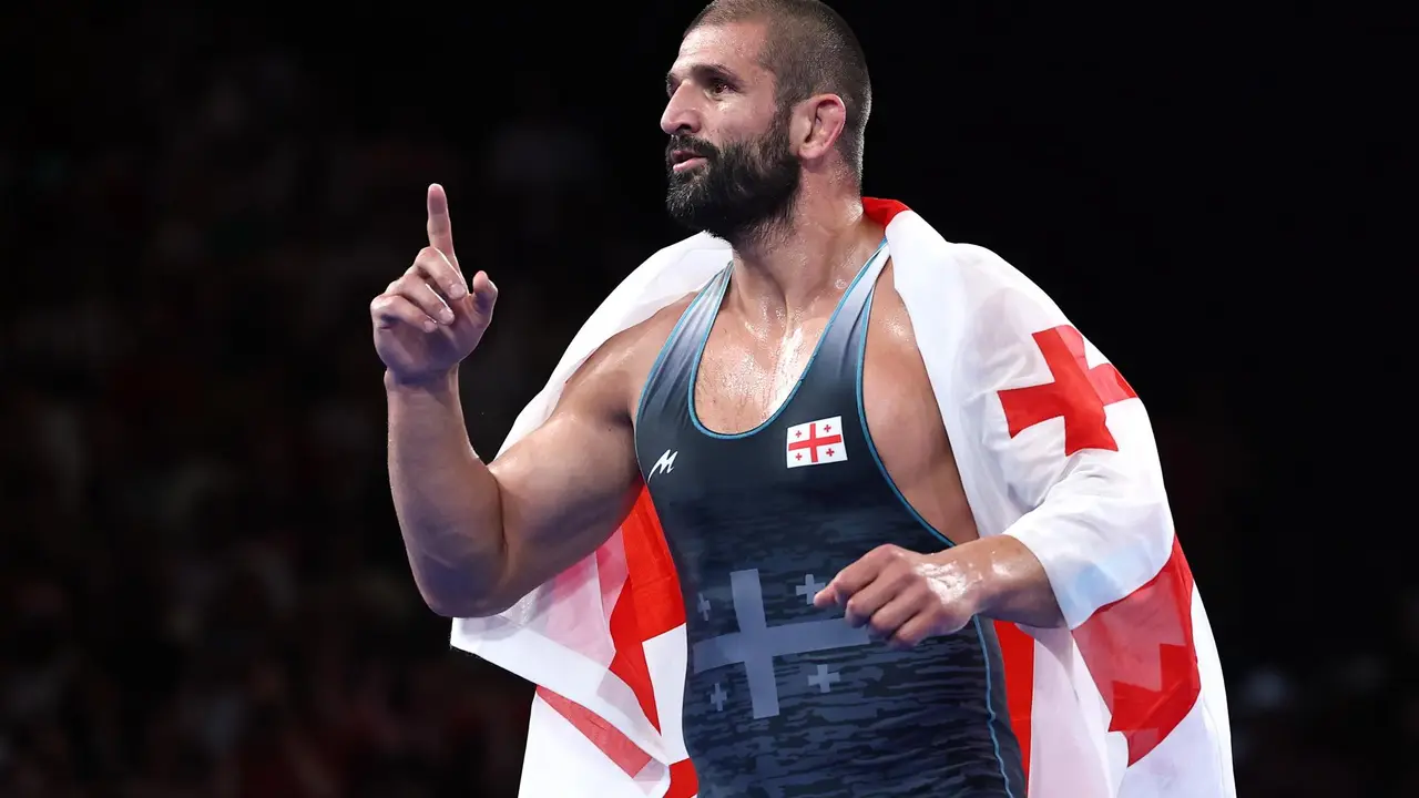 El georgiano Geno Petriashvili tras ganar el oro en la categor&iacute;a de 125 kilos EFE/EPA/CHRISTOPHE PETIT TESSON