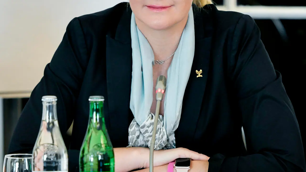 GRAF9764. HARARE, 19/02/2025.- La exnadadora y actual ministra de Deportes de Zimbabue, Kirsty Coventry, candidata a la presidencia del Comit&eacute; Ol&iacute;mpico Internacional (COI), reivindica en una entrevista con EFE que su experiencia como campeona ol&iacute;mpica hace de ella la mejor aspirante para liderar el principal organismo deportivo mundial. "Es importante que el presidente del COI haya sido un atleta de alto rendimiento que entiende los deportes", afirma Coventry a EFE en Harare, la capital zimbabuense.- IOC/Greg Martin/ Christophe Moratal***SOLO USO EDITORIAL/SOLO DISPONIBLE PARA ILUSTRAR LA NOTICIA QUE ACOMPA&Ntilde;A (CR&Eacute;DITO OBLIGATORIO)***