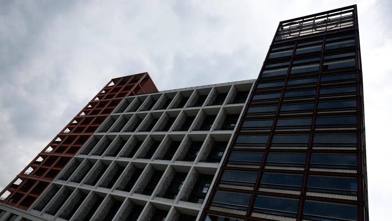 Vista exterior de archivo de un edificio en la villa ol&iacute;mpica Par&iacute;s 2024 en Saint-Denis, norte de Par&iacute;s, Francia, 04 de junio de 2024. EFE/EPA/MOHAMMED BADRA
